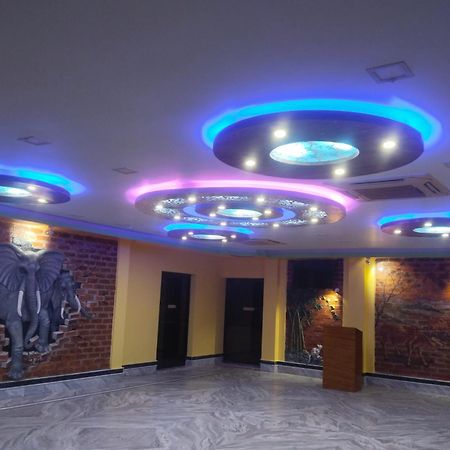 Whispering Woods Inn Bolpur Exterior foto